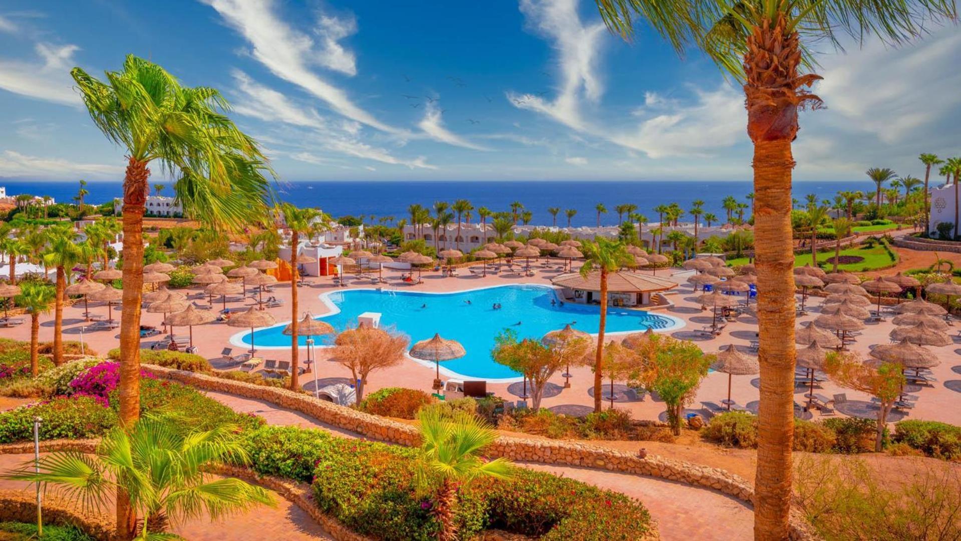 Domina Coral Bay Resort, Diving , Spa & Casino Sharm el-Sheik Eksteriør bilde Club Med Club Cala Galdana, Menorca, Spain