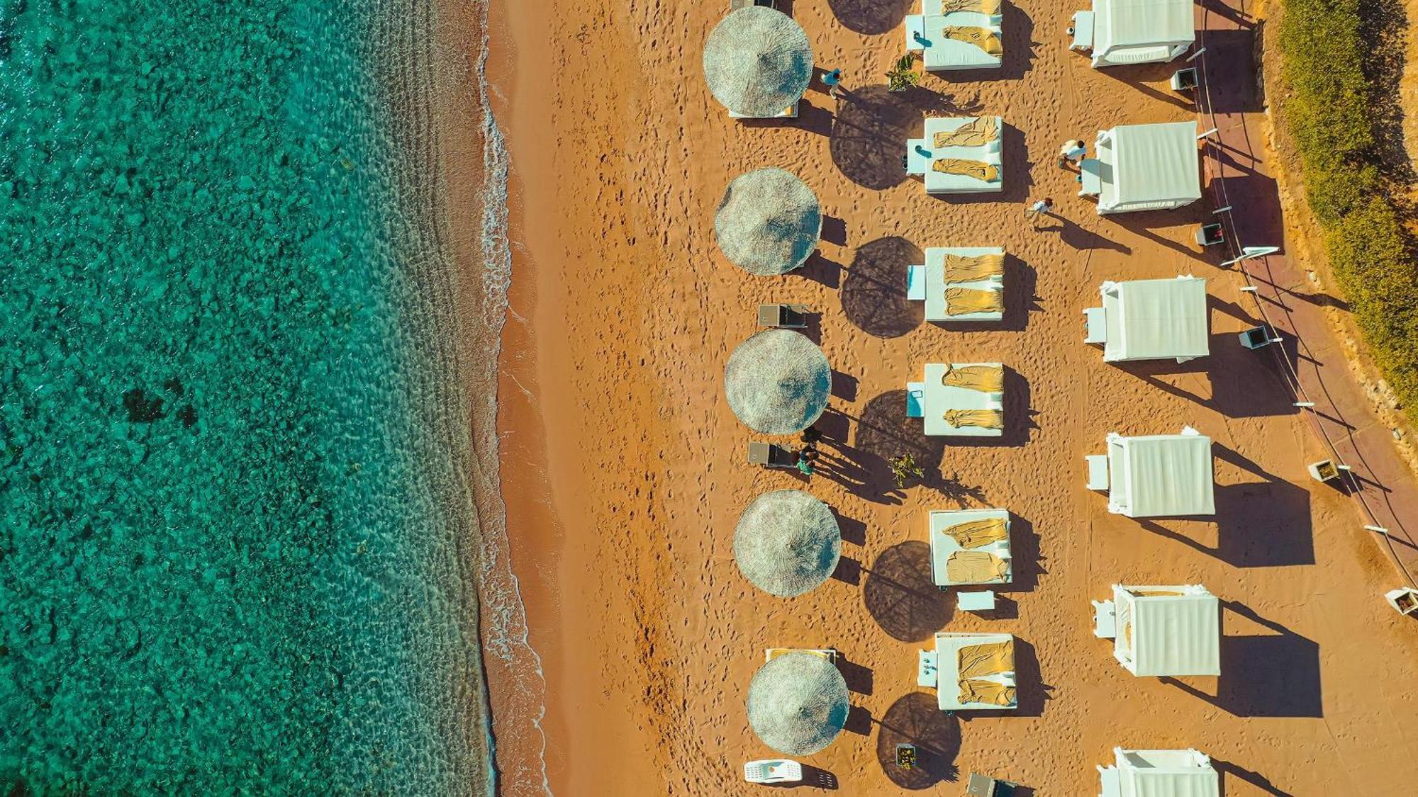 Domina Coral Bay Resort, Diving , Spa & Casino Sharm el-Sheik Eksteriør bilde Aerial view of the beach