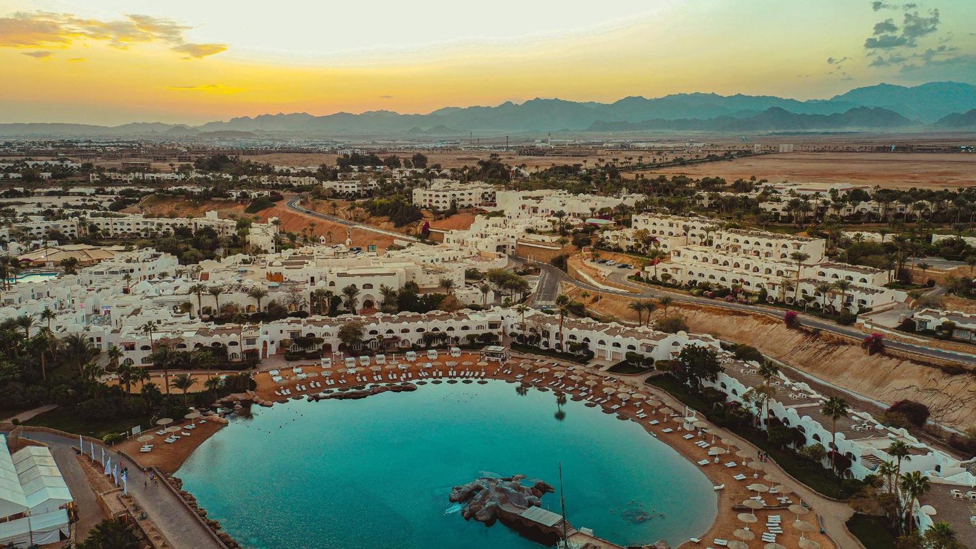 Domina Coral Bay Resort, Diving , Spa & Casino Sharm el-Sheik Eksteriør bilde Aerial view of El Alamein