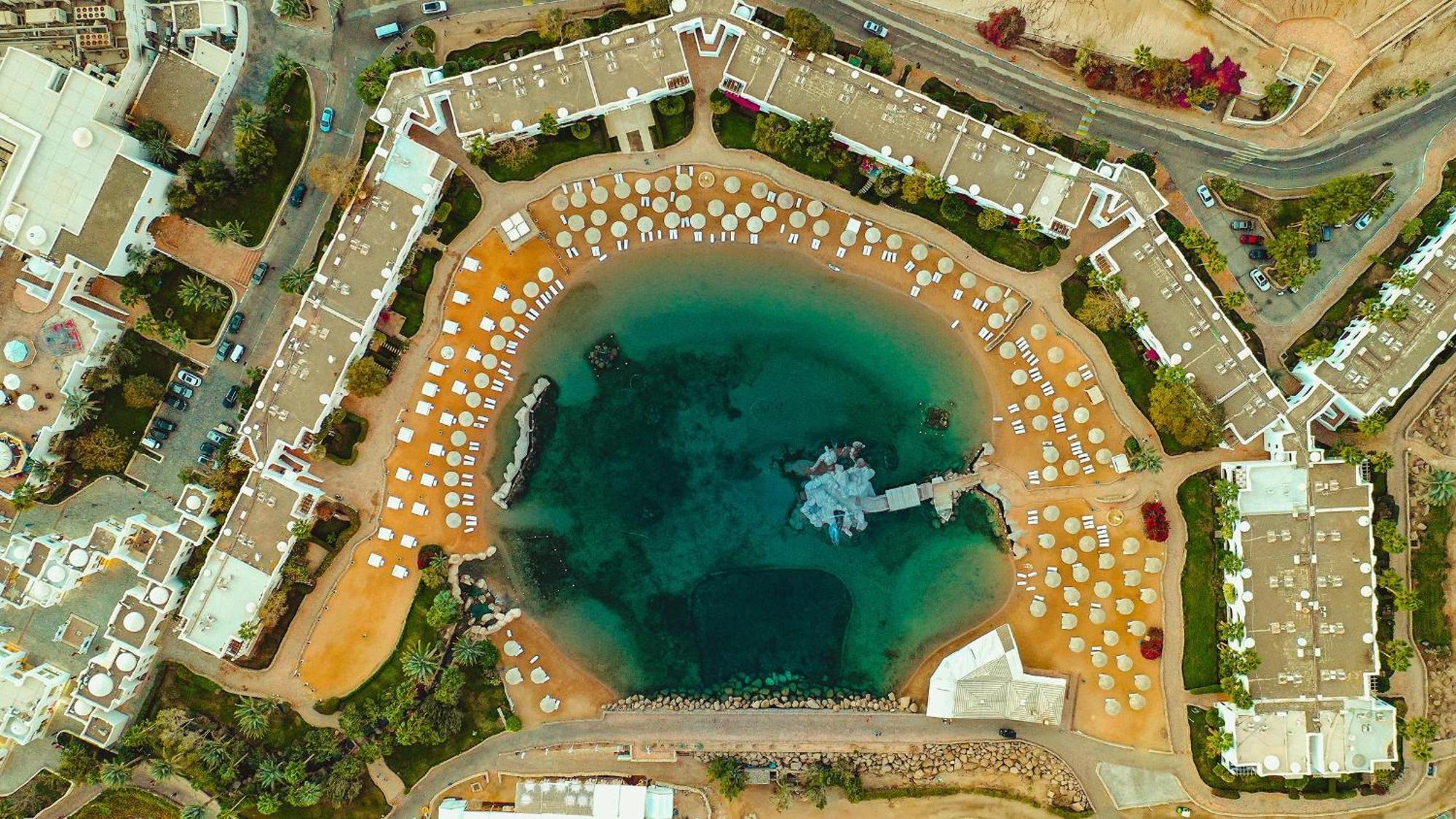 Domina Coral Bay Resort, Diving , Spa & Casino Sharm el-Sheik Eksteriør bilde Aerial view of the lagoon