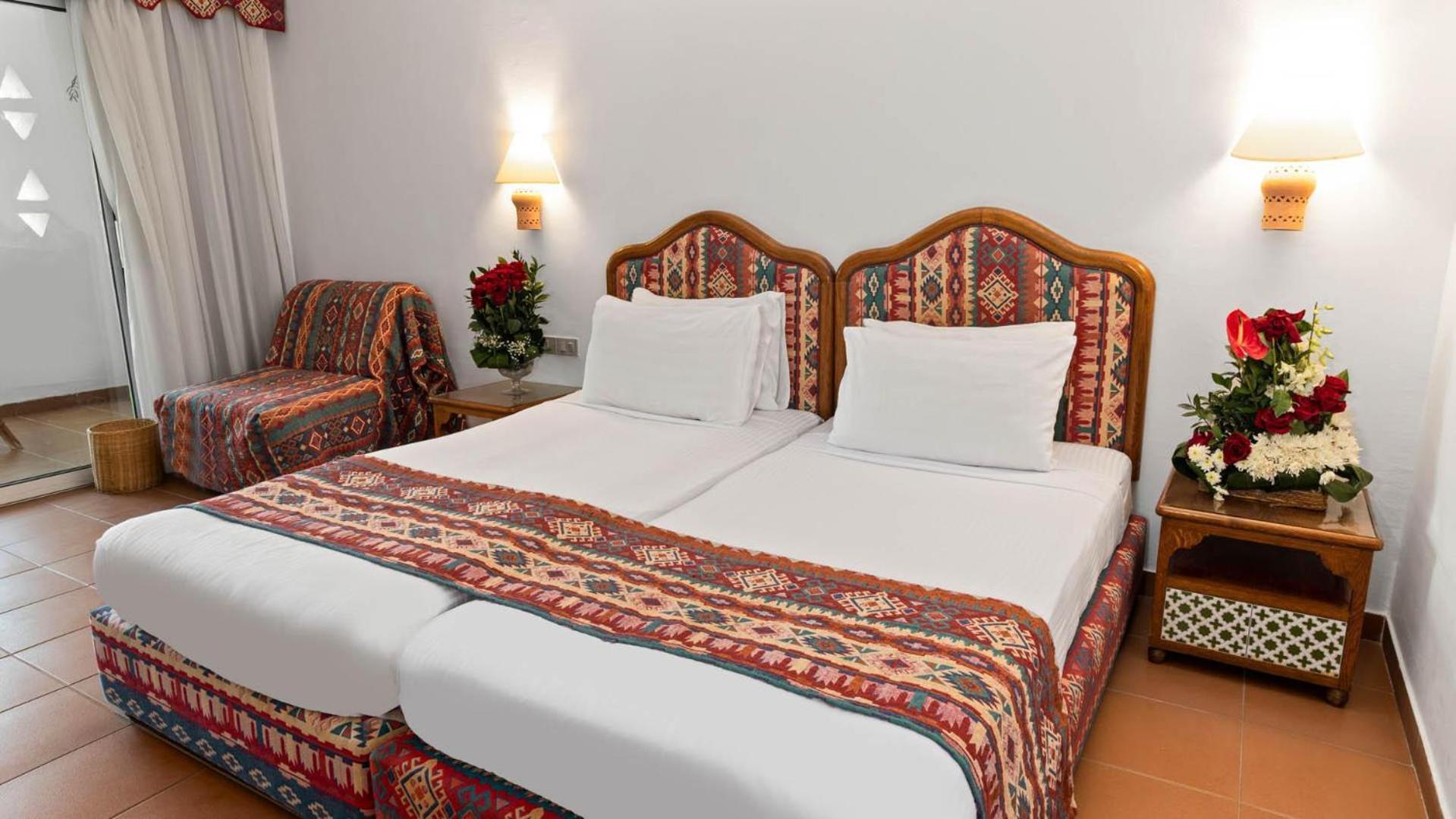 Domina Coral Bay Resort, Diving , Spa & Casino Sharm el-Sheik Eksteriør bilde A guest room at the hotel